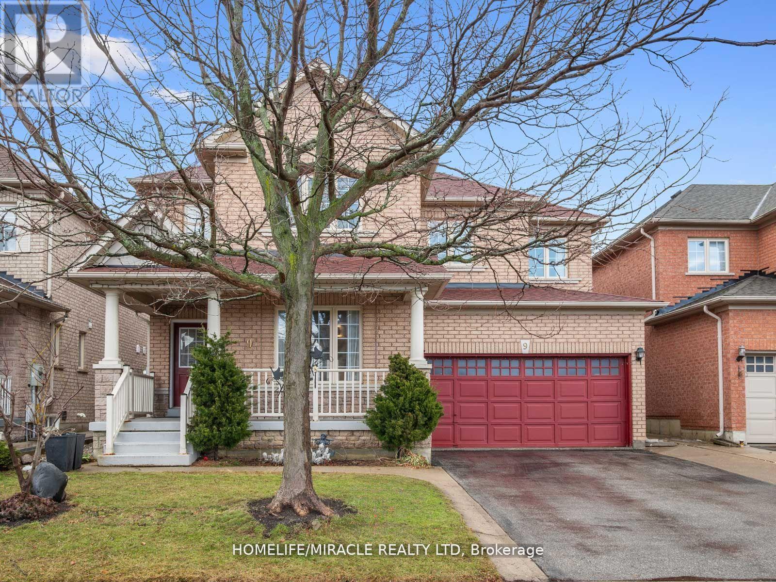 9 Hopecrest Place, Brampton (Sandringham-Wellington), Ontario  L6R 2V2 - Photo 2 - W12127557
