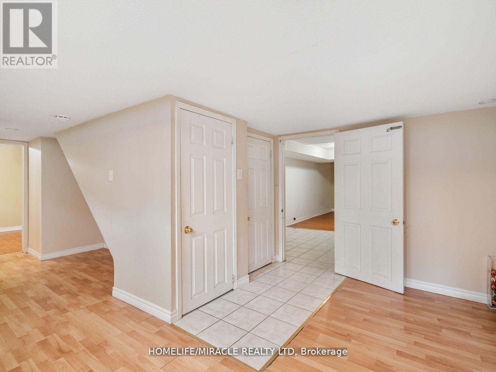9 Hopecrest Place, Brampton (Sandringham-Wellington), Ontario  L6R 2V2 - Photo 24 - W12127557