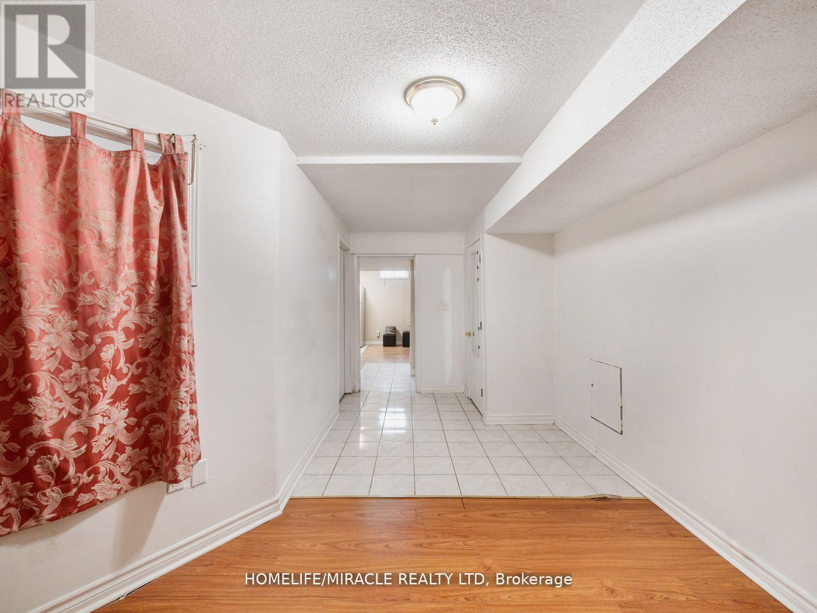 9 Hopecrest Place, Brampton (Sandringham-Wellington), Ontario  L6R 2V2 - Photo 26 - W12127557