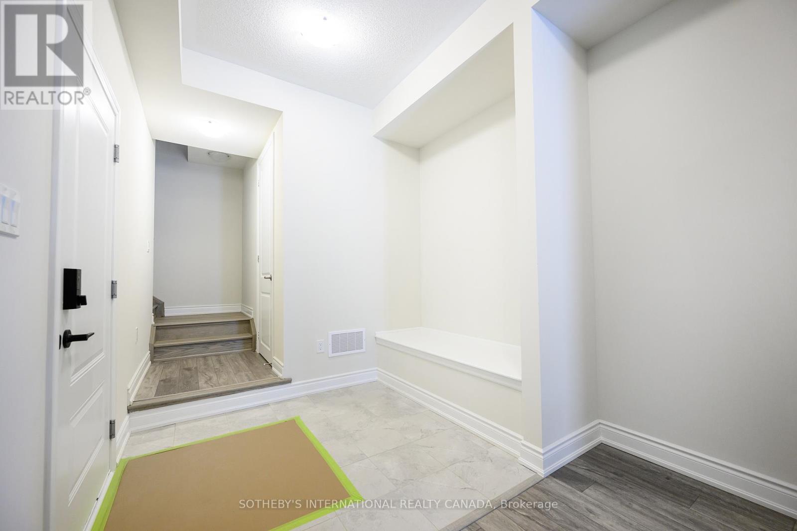 1282 Dempster Lane, Oakville, Ontario  L6H 7Y7 - Photo 30 - W12127574