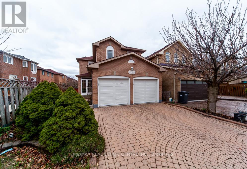5507 Flatford Road, Mississauga, Ontario  L5V 1Y5 - Photo 2 - W12127585