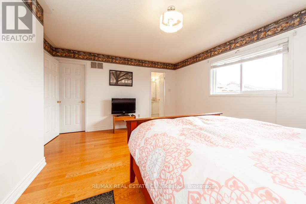 5507 Flatford Road, Mississauga, Ontario  L5V 1Y5 - Photo 25 - W12127585