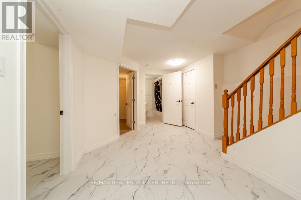 5507 Flatford Road, Mississauga, Ontario  L5V 1Y5 - Photo 44 - W12127585