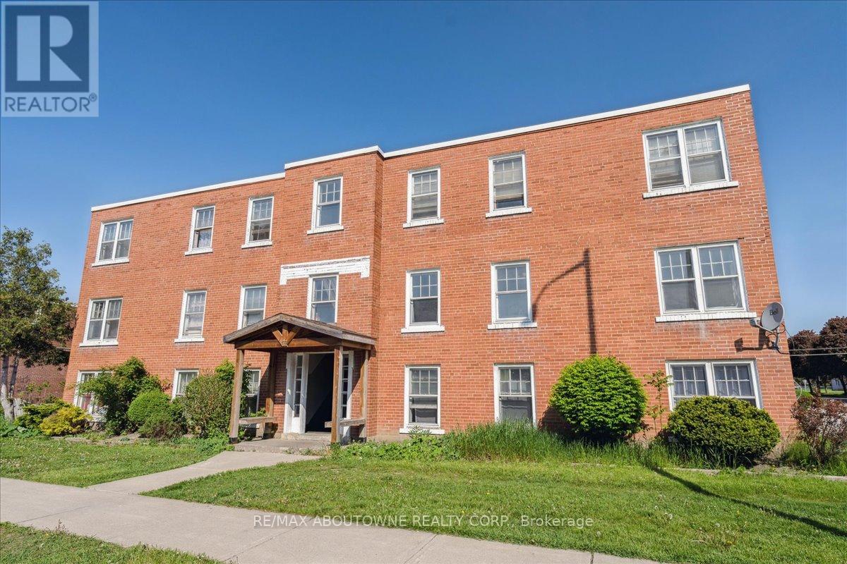6 - 133 North Service Road E, Oakville (Cp College Park), Ontario  L6H 1A3 - Photo 2 - W12127612