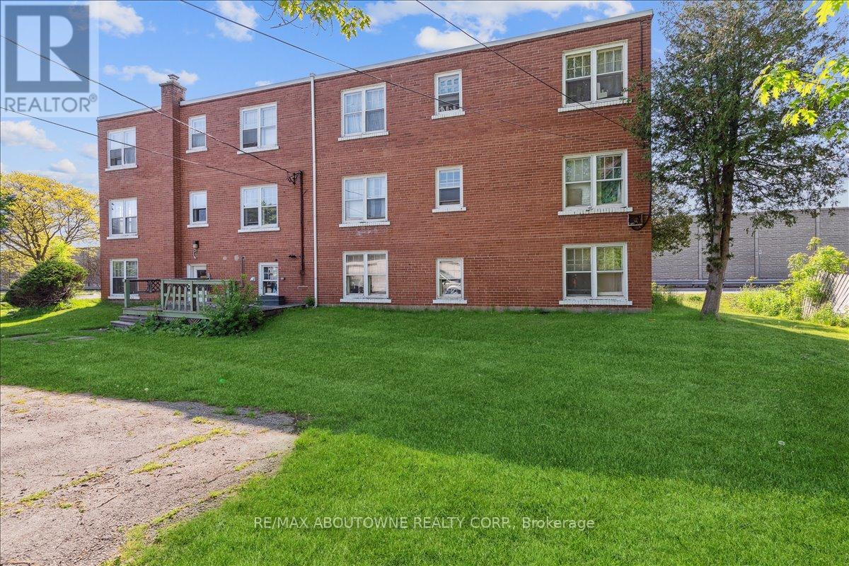 6 - 133 North Service Road E, Oakville (Cp College Park), Ontario  L6H 1A3 - Photo 23 - W12127612