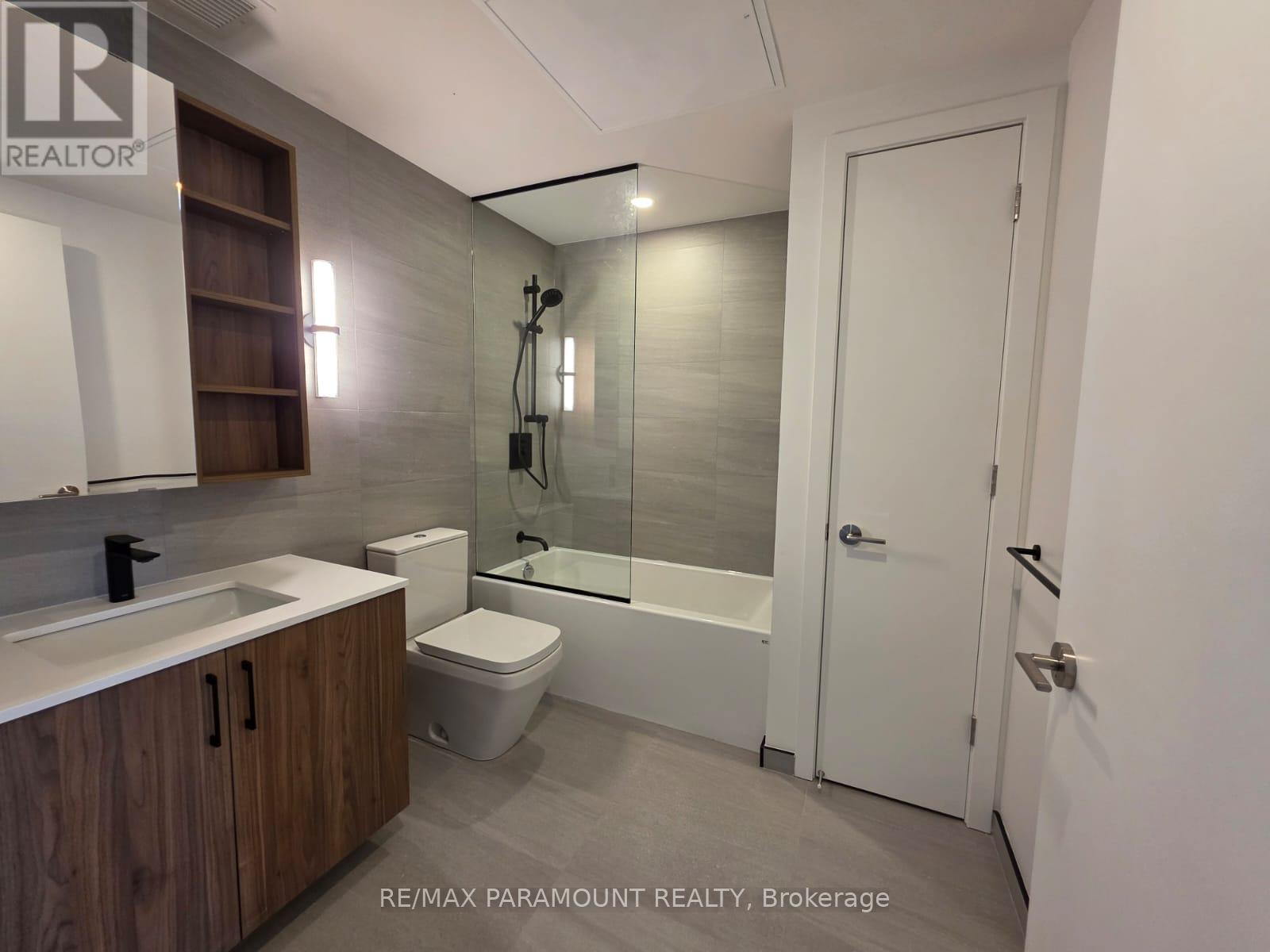 418 - 689 The Queensway Drive, Toronto (Stonegate-Queensway), Ontario  M8Y 1L1 - Photo 14 - W12127617