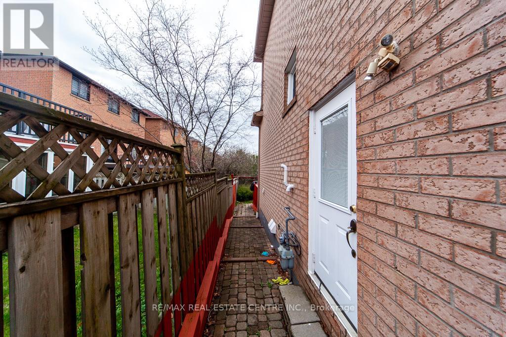 5507 Flatford Road, Mississauga, Ontario  L5V 1Y5 - Photo 46 - W12127620