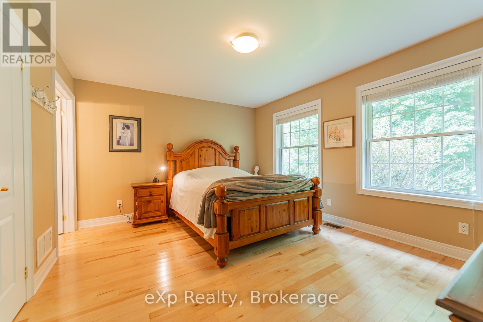 45 Sancayne Street, Dysart Et Al, Ontario  K0M 1S0 - Photo 17 - X12127652