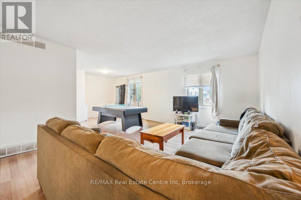 Property at 407 IRONWOOD ROAD image 5