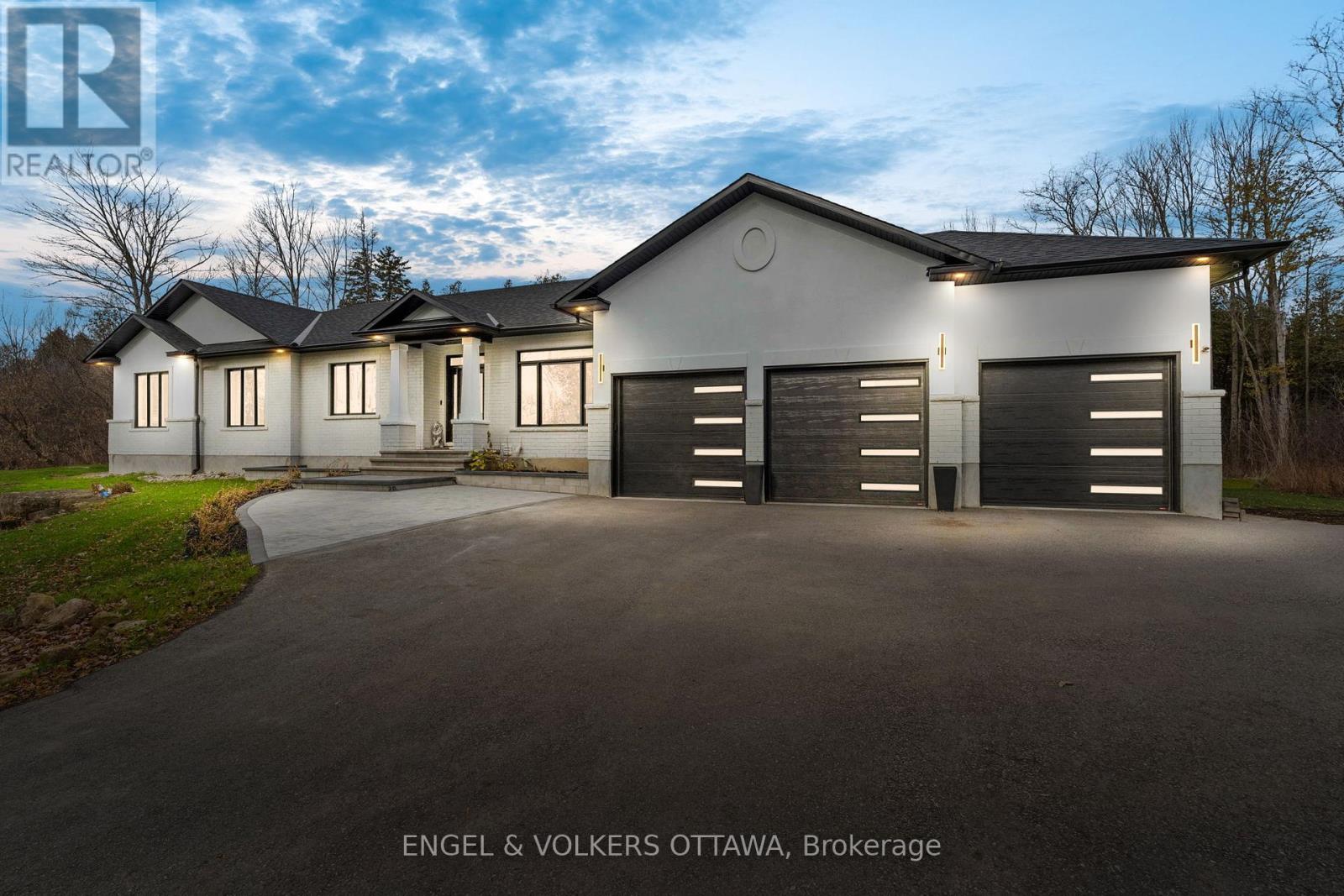 Property at 1108 MEADOWSHIRE WAY image 1