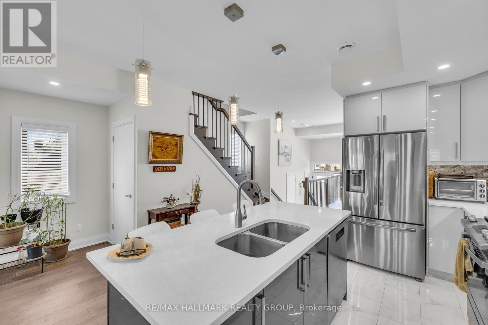 165 Longpre Street, Ottawa, Ontario  K1L 7J5 - Photo 8 - X12127738
