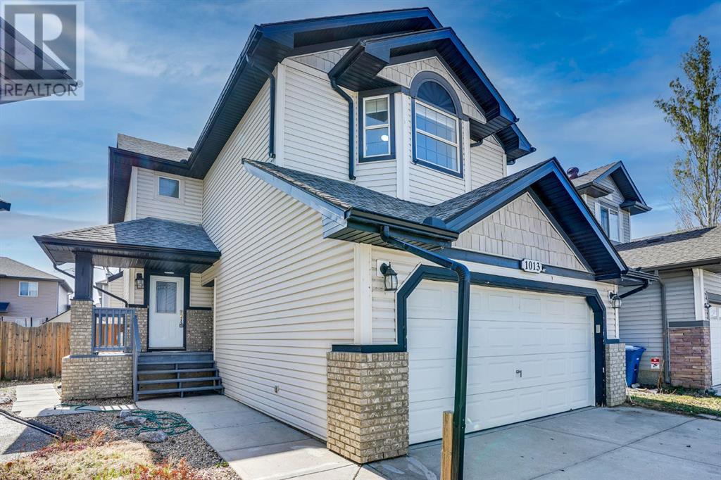 1013 Channelside Way Sw, Airdrie, Alberta  T4B 3J3 - Photo 2 - A2217447