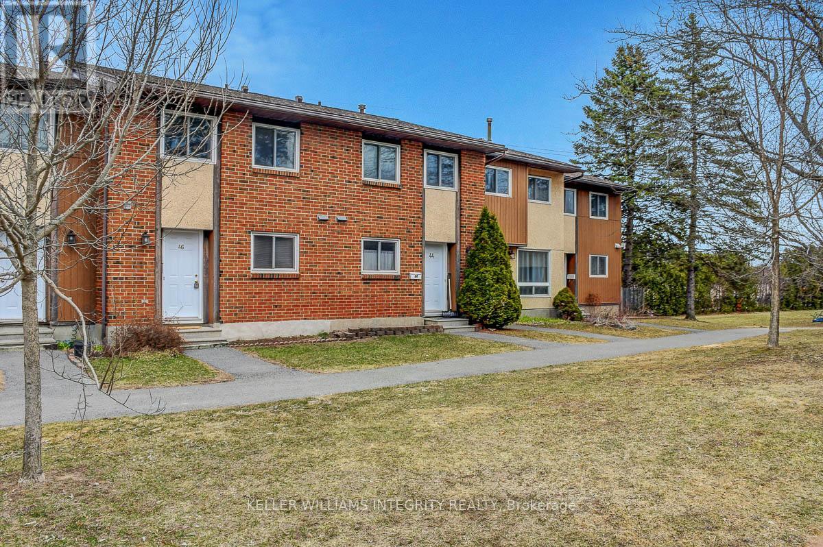 Property at 46 BERING COURT image 2