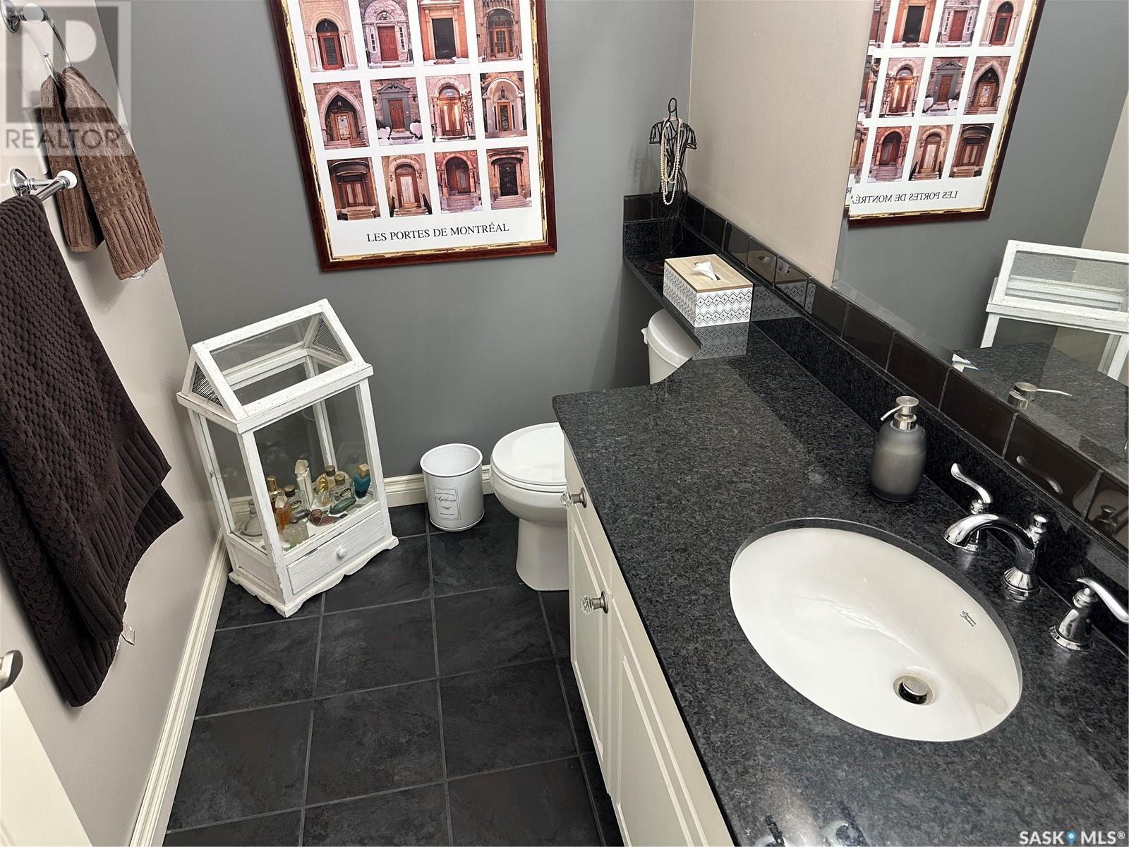 612 Staveley Crescent, Weyburn, Saskatchewan  S4H 2T6 - Photo 26 - SK004715