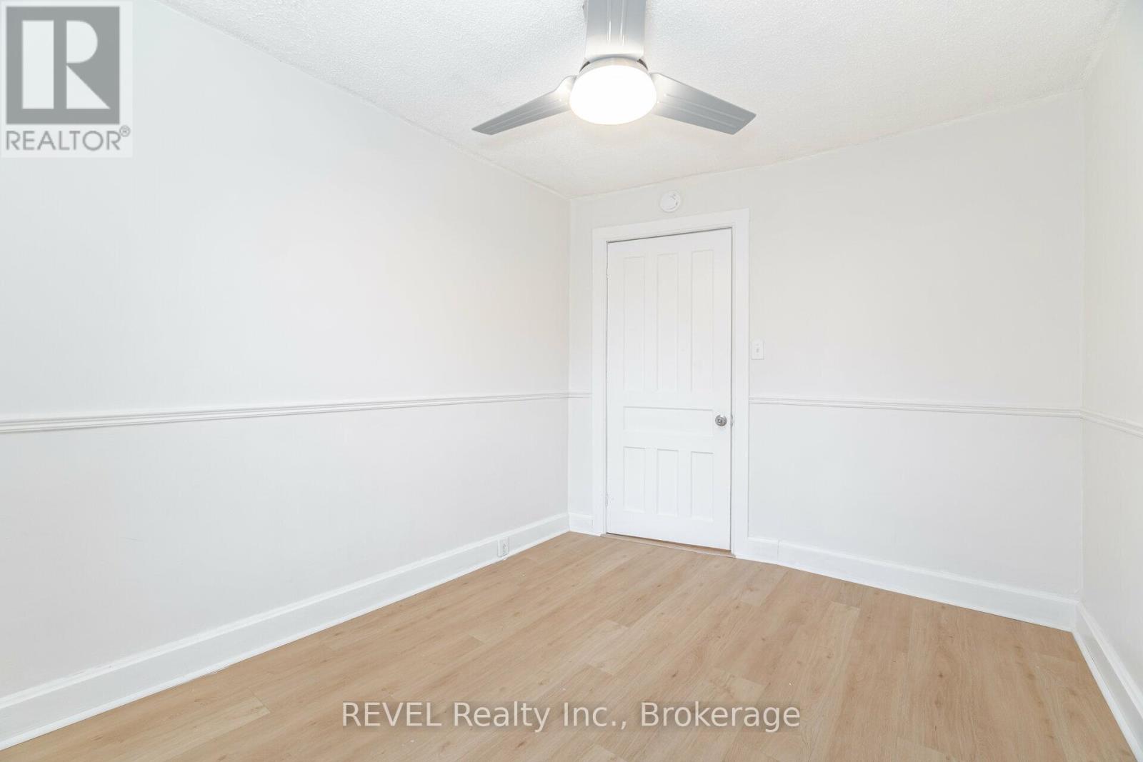 39 Phipps Street, Fort Erie (Central), Ontario  L2A 2V3 - Photo 32 - X12127721