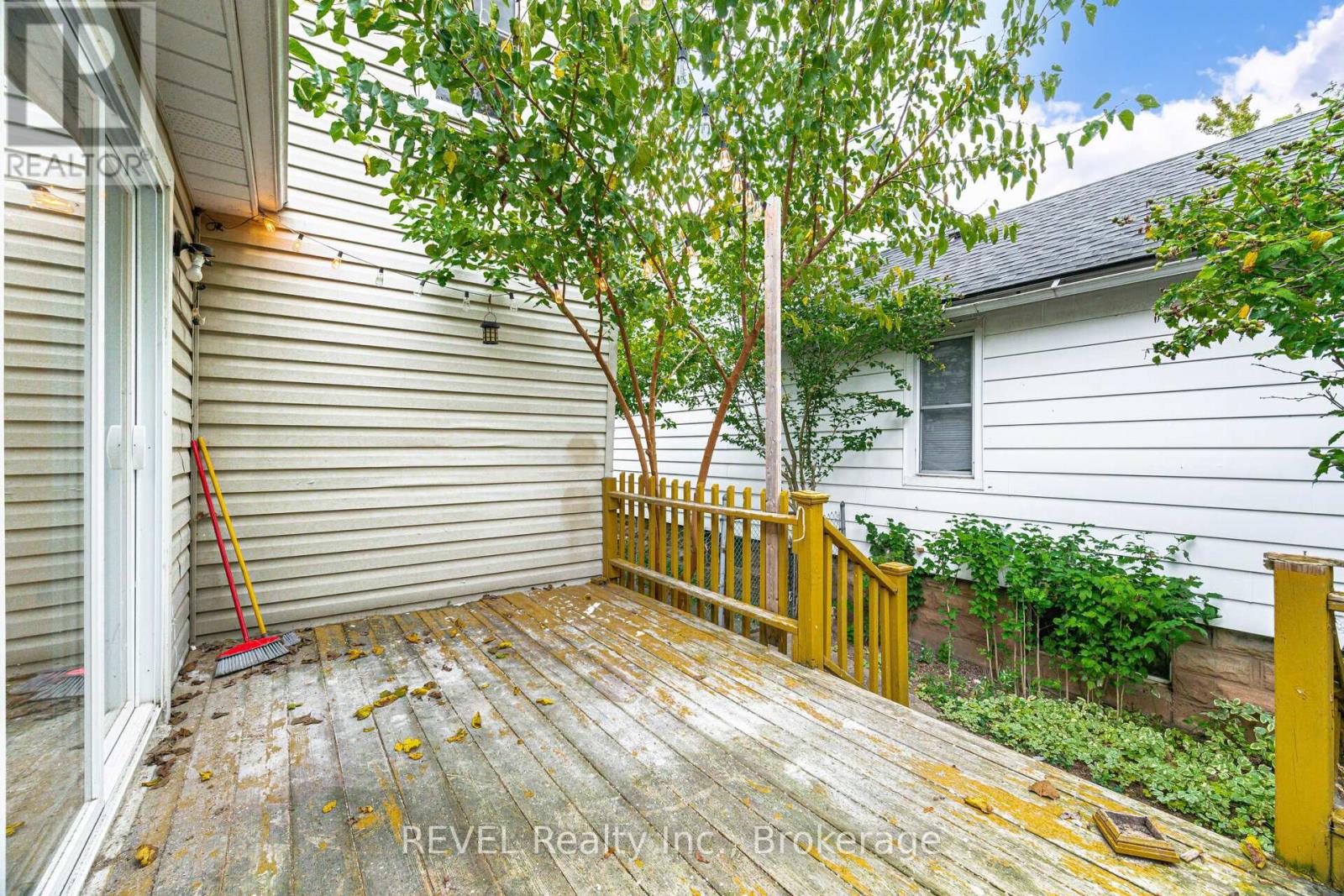39 Phipps Street, Fort Erie (Central), Ontario  L2A 2V3 - Photo 39 - X12127721