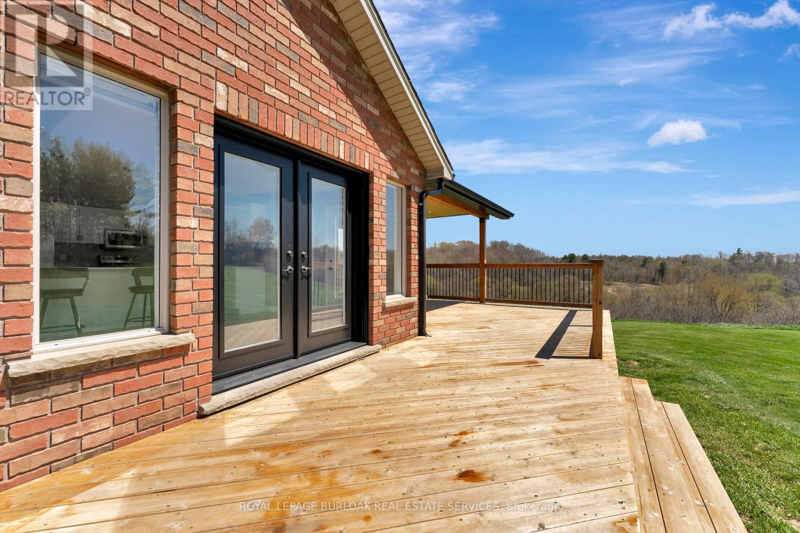 70 Governors Road E, Brant, Ontario  N3L 3E1 - Photo 13 - X12127560