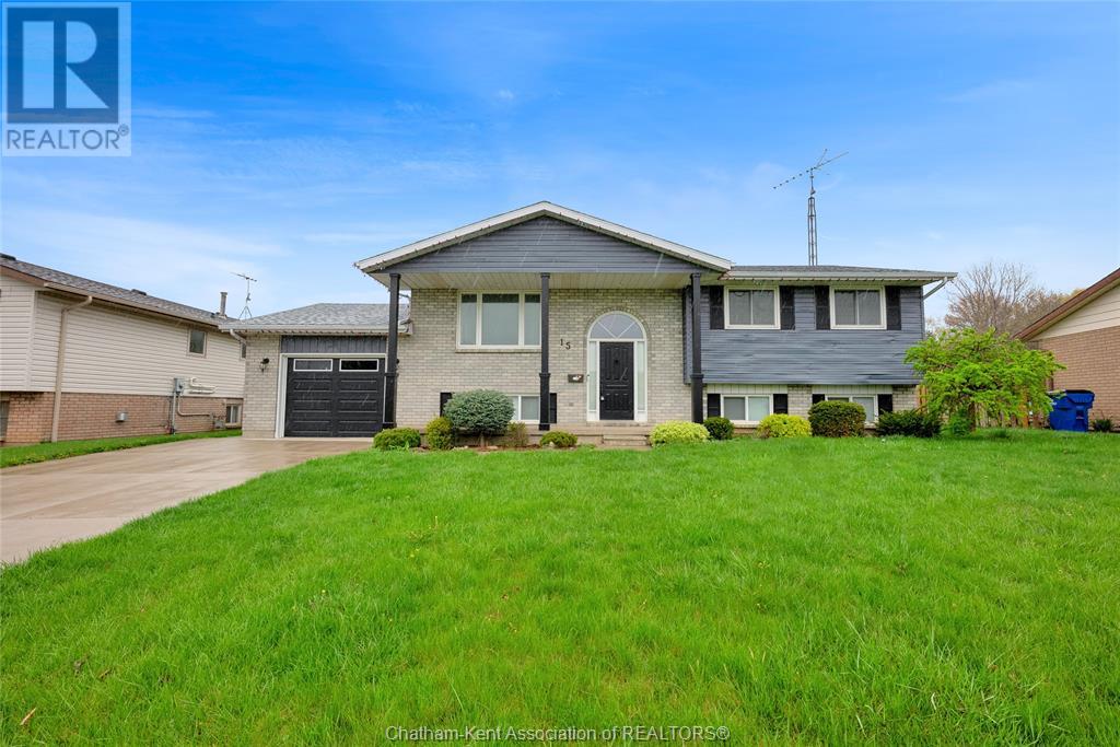 Property at 15 Mango LANE image 3