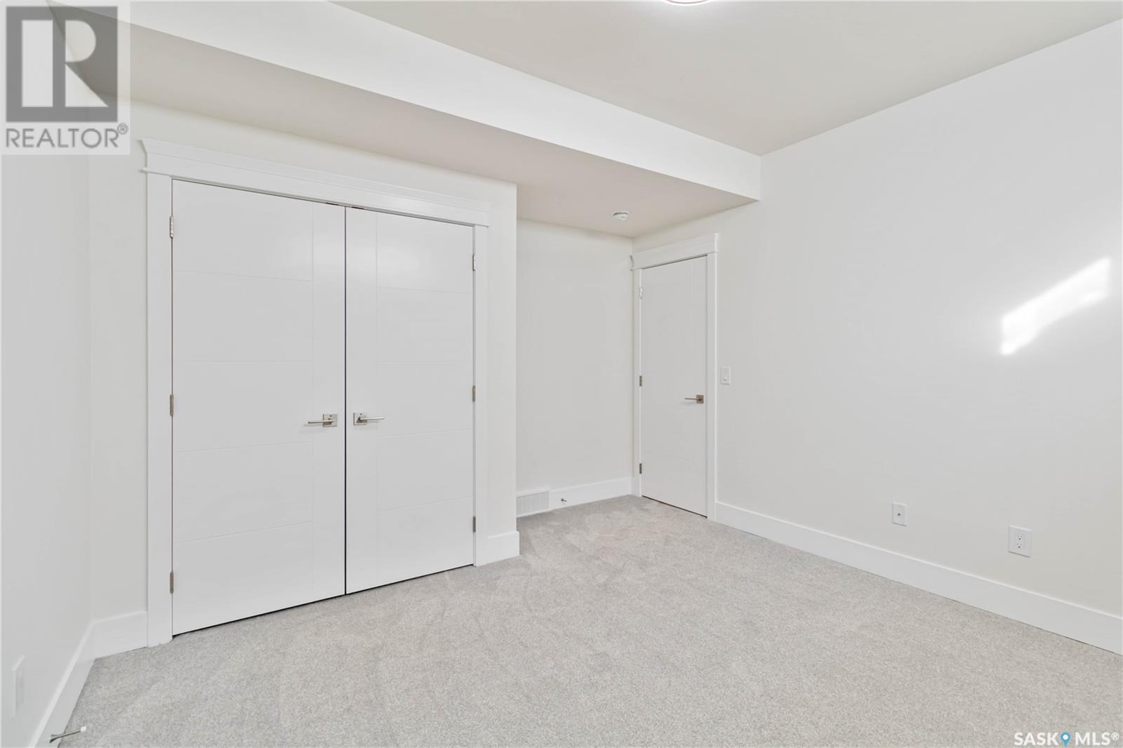 331 Woolf Bay, Saskatoon, Saskatchewan  S7W 1E5 - Photo 46 - SK996198