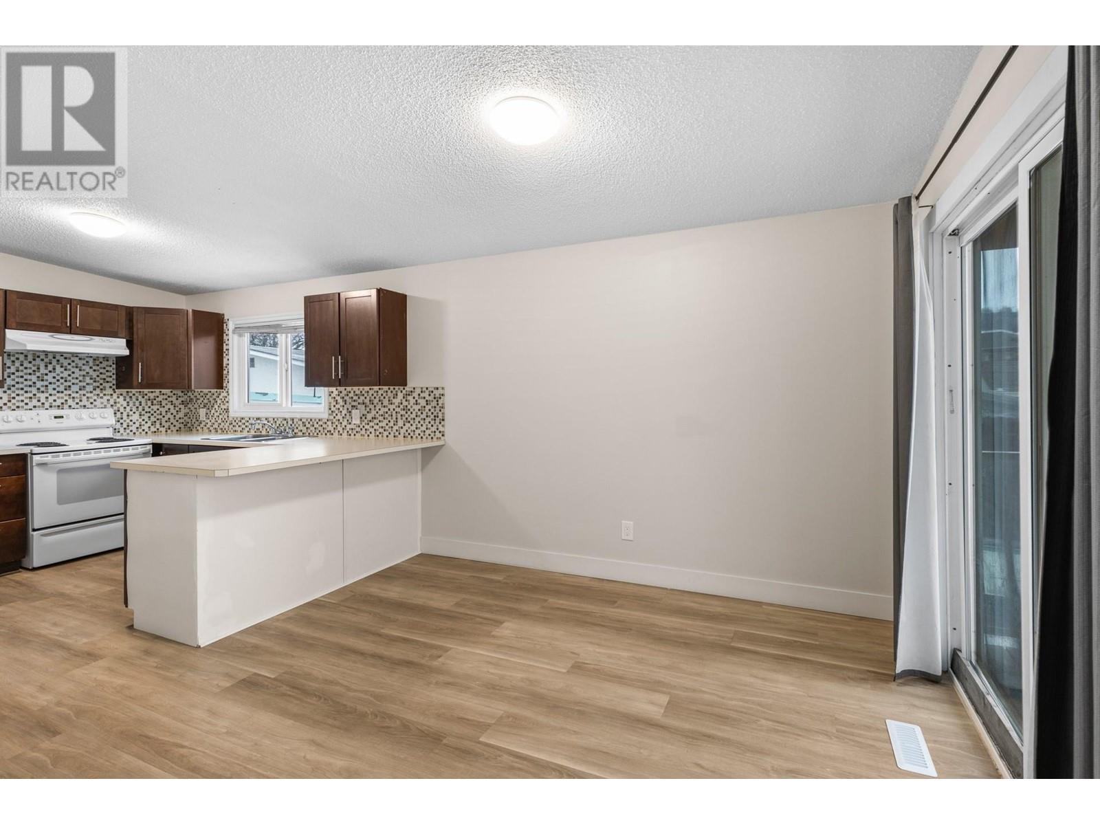 1355/1357 Sylvania Crescent, Kelowna, British Columbia  V1X 5J4 - Photo 4 - 10345802