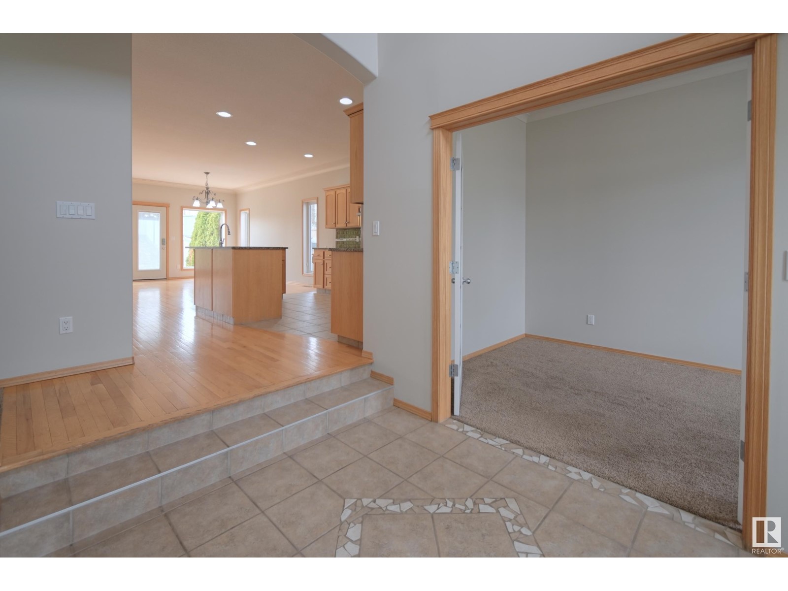 29 Deer Park Cr, Spruce Grove, Alberta  T7X 4J2 - Photo 2 - E4433644