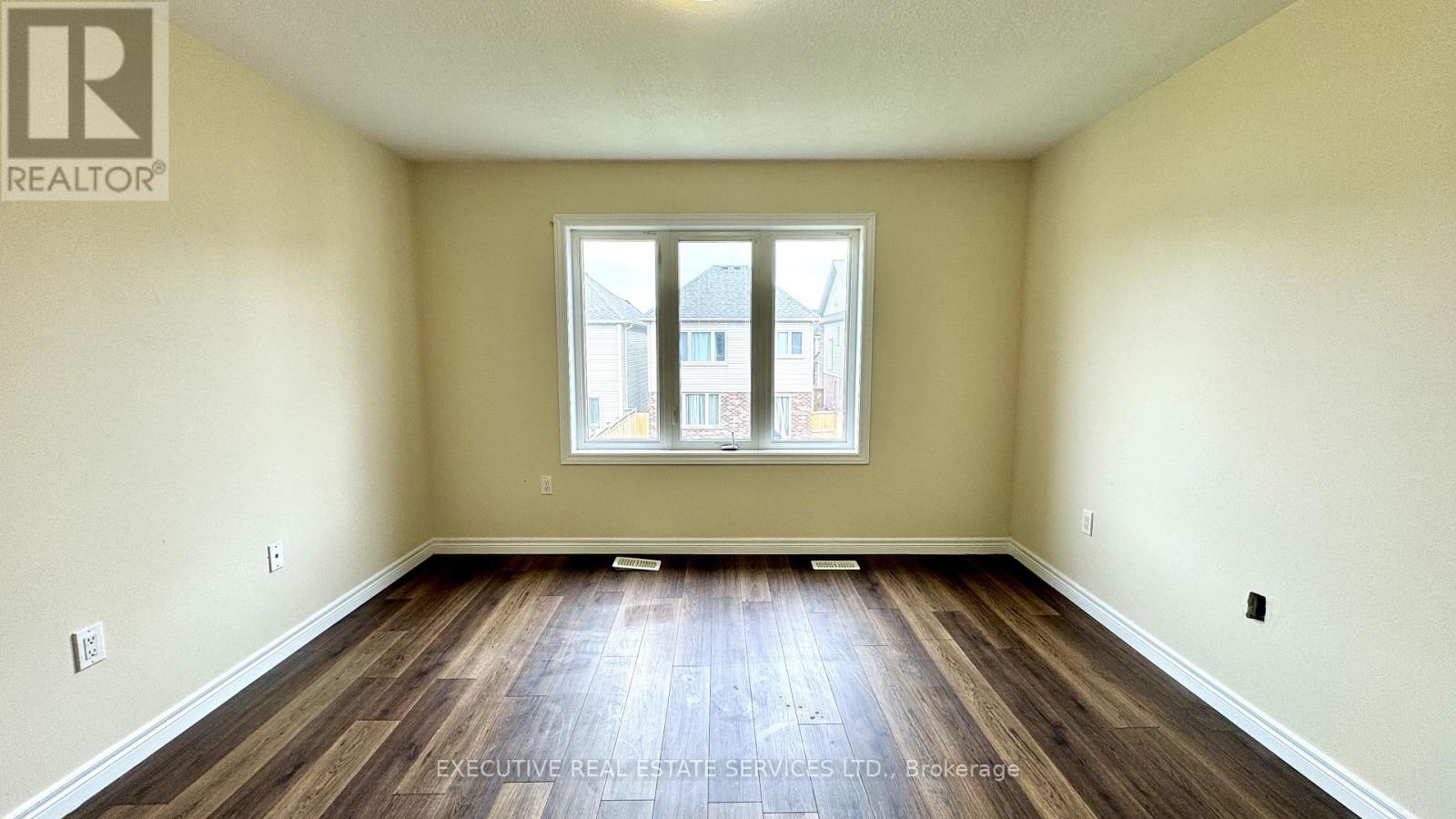 427 Linden Drive, Cambridge, Ontario  N3H 0C2 - Photo 13 - X12122427