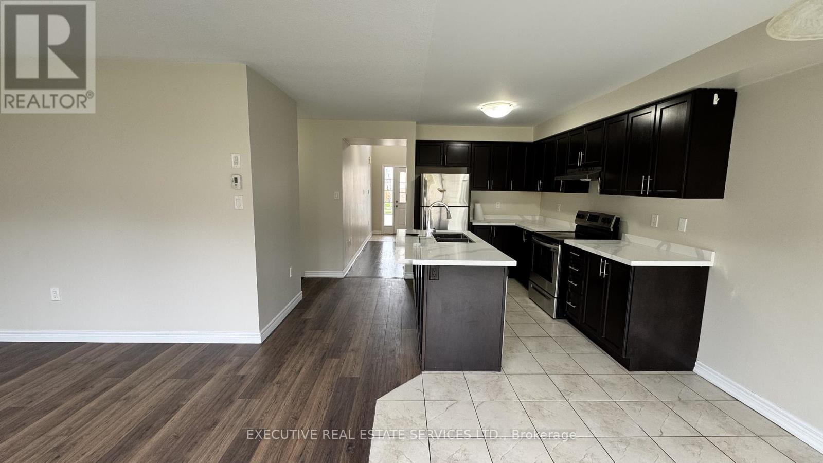 427 Linden Drive, Cambridge, Ontario  N3H 0C2 - Photo 8 - X12122427