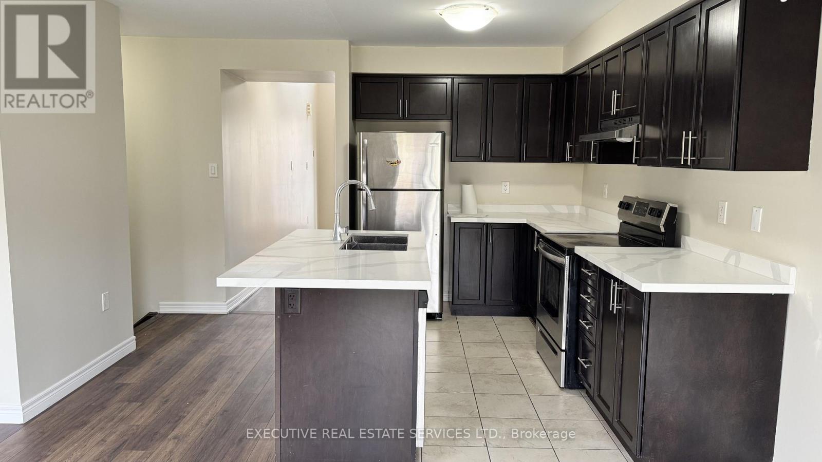 427 Linden Drive, Cambridge, Ontario  N3H 0C2 - Photo 9 - X12122427