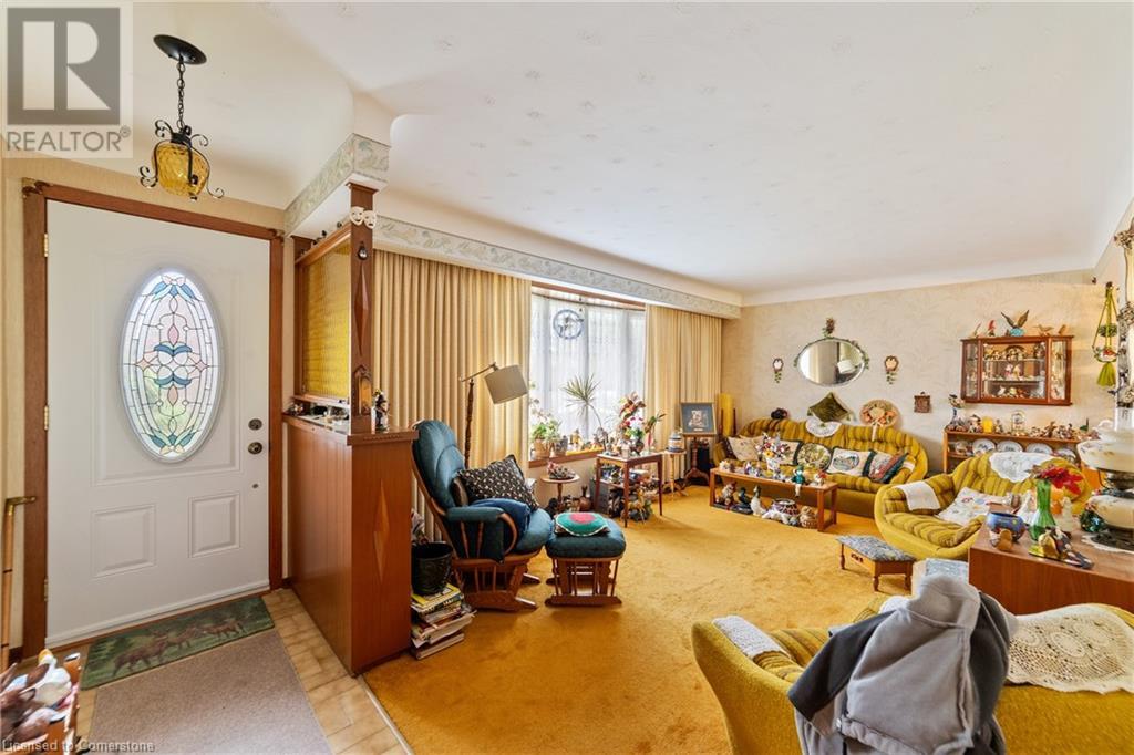 Property at 538 VINE Street image 3