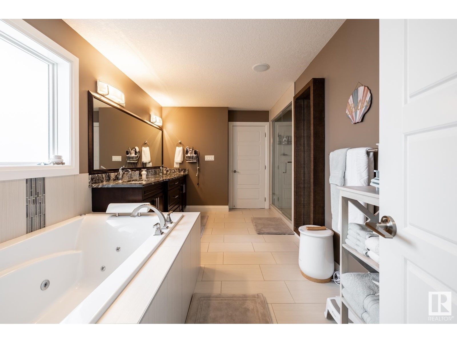 725 Albany Pl Nw, Edmonton, Alberta  T6V 0H9 - Photo 58 - E4434733