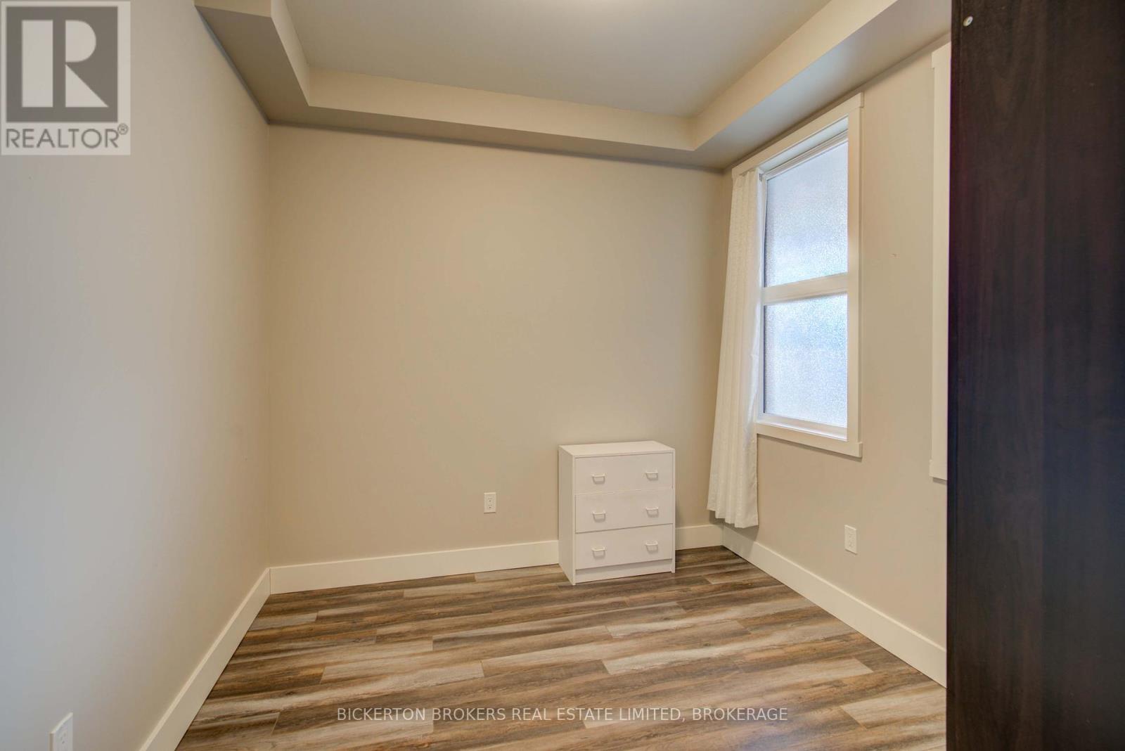 212 - 130 Water Street, Gananoque, Ontario  K7G 0A8 - Photo 7 - X12127828