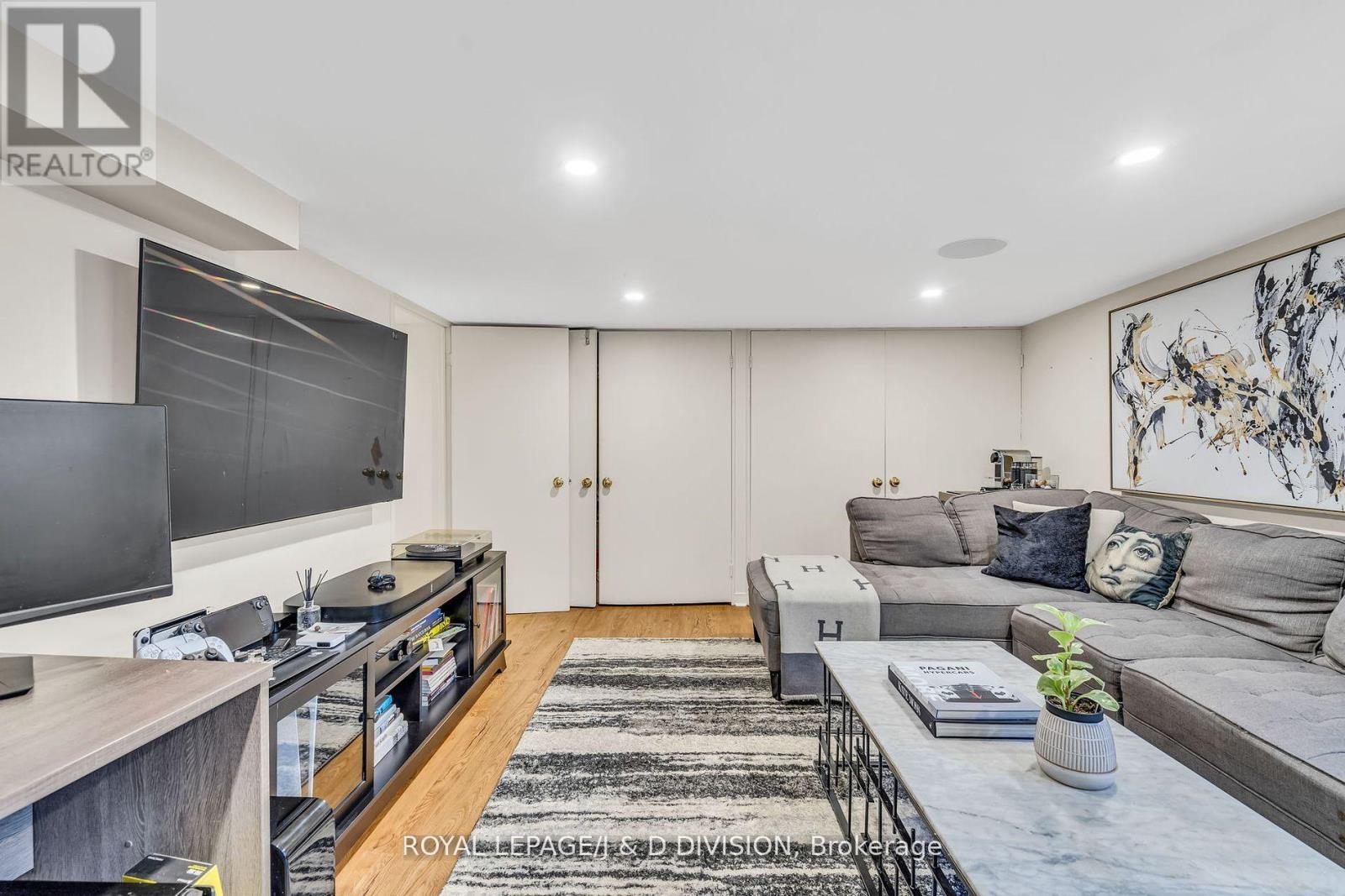 77 College View Avenue, Toronto, Ontario  M5P 3M8 - Photo 28 - C12127706