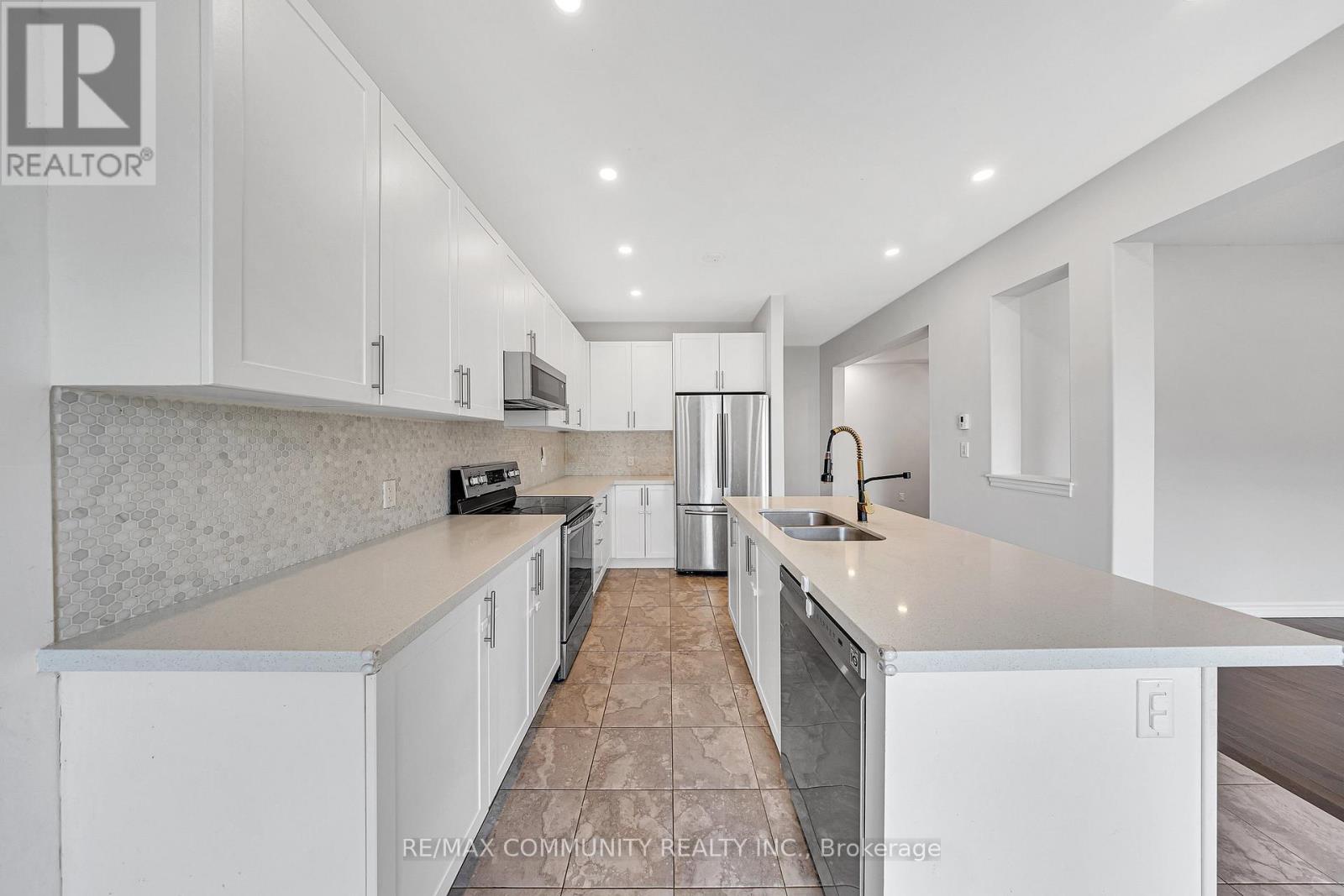 70 Moses Crescent, Clarington, Ontario  L1C 0T8 - Photo 12 - E12127666