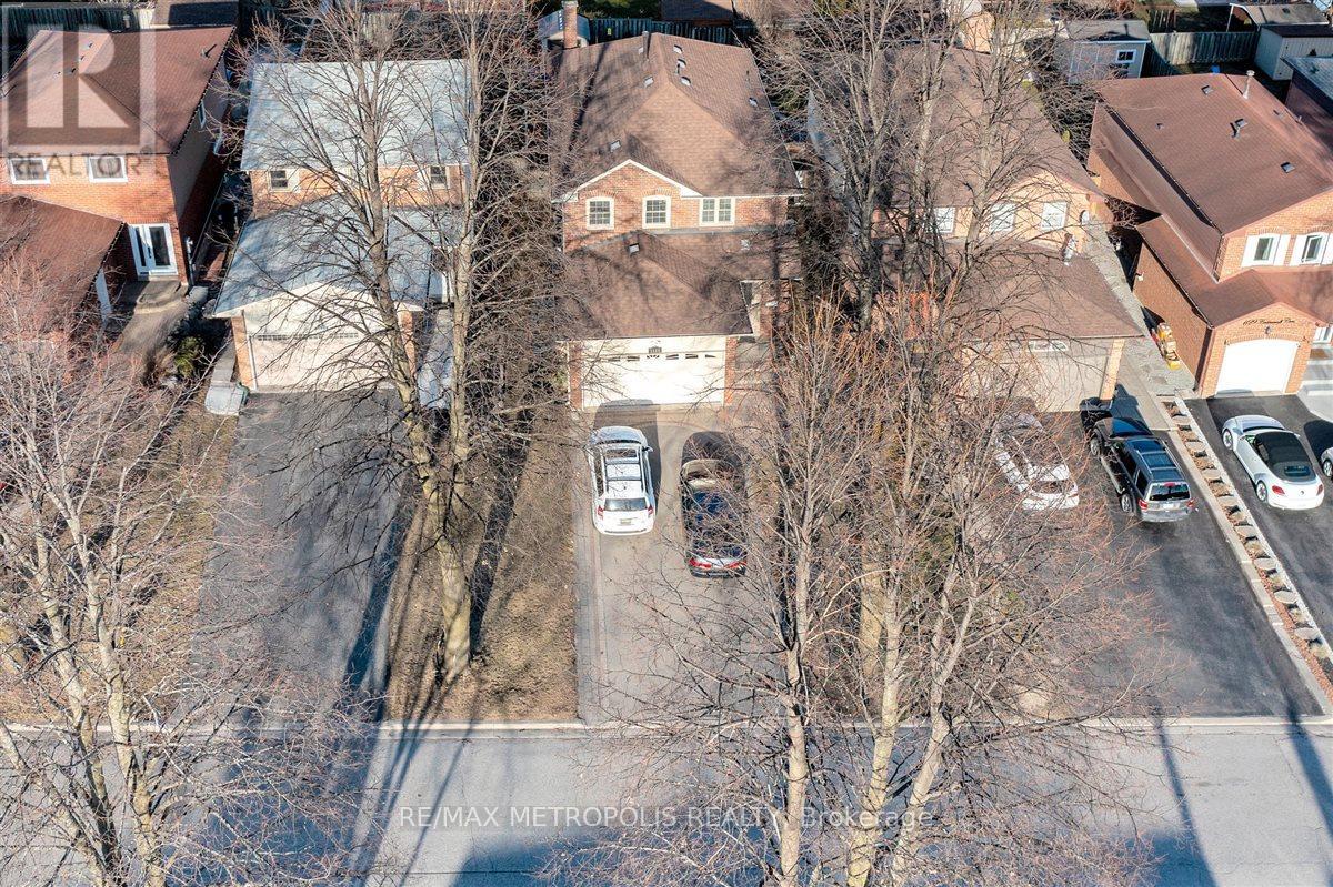 1125 Cedarcroft Crescent, Pickering (Liverpool), Ontario  L1X 1R6 - Photo 3 - E12127671