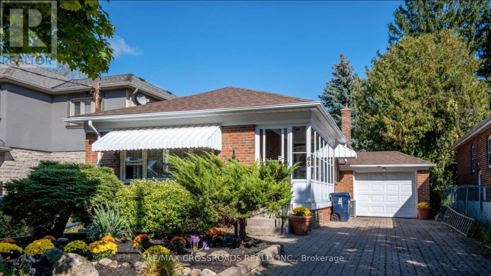 65 NOTLEY PLACE, Toronto, Ontario