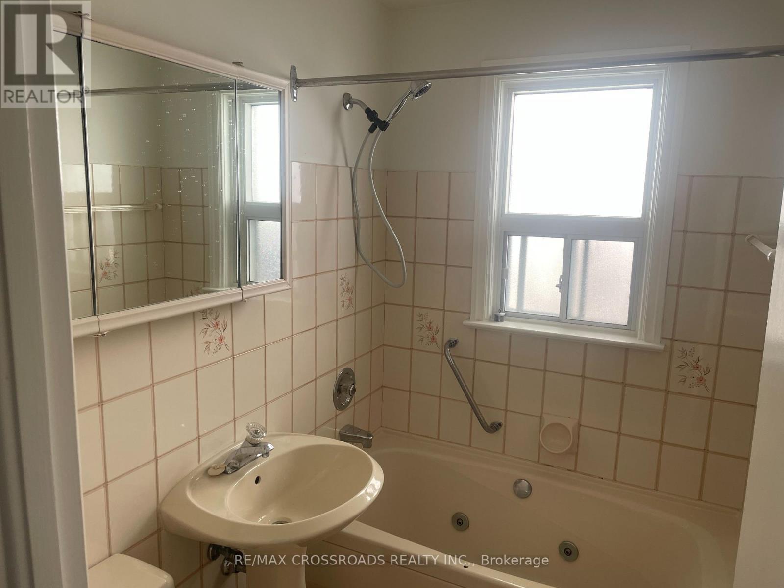 65 Notley Place, Toronto, Ontario  M4B 2M9 - Photo 12 - E12127781