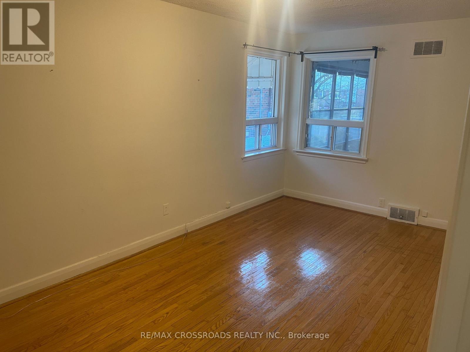 65 Notley Place, Toronto, Ontario  M4B 2M9 - Photo 7 - E12127781