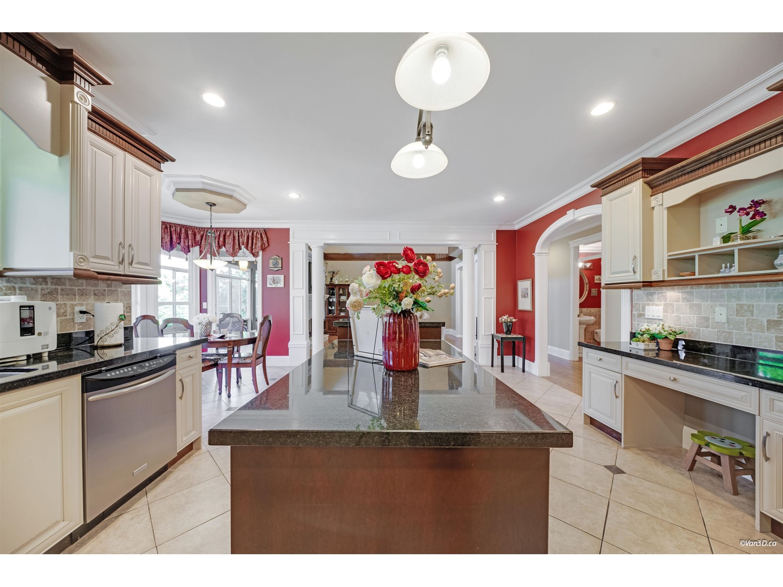 2255 135a Street, Surrey, British Columbia  V4A 9V2 - Photo 9 - R2989450