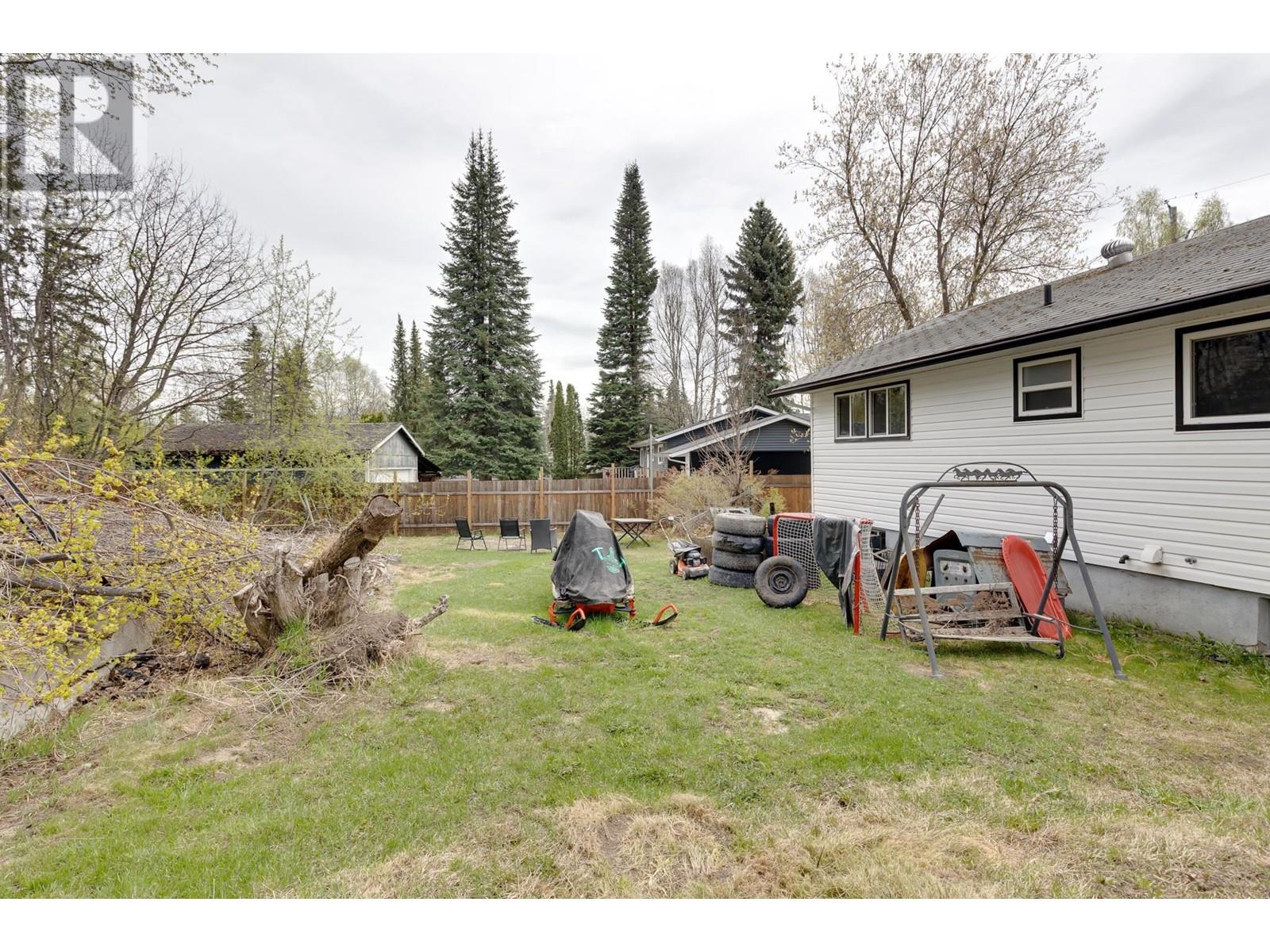 Property at 3556 WILLOWDALE DRIVE image 2