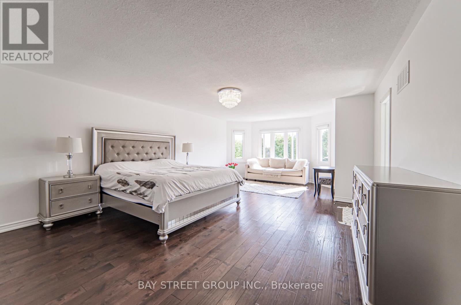 39 Alexandra Wood, Richmond Hill, Ontario  L4B 2L1 - Photo 17 - N12127626