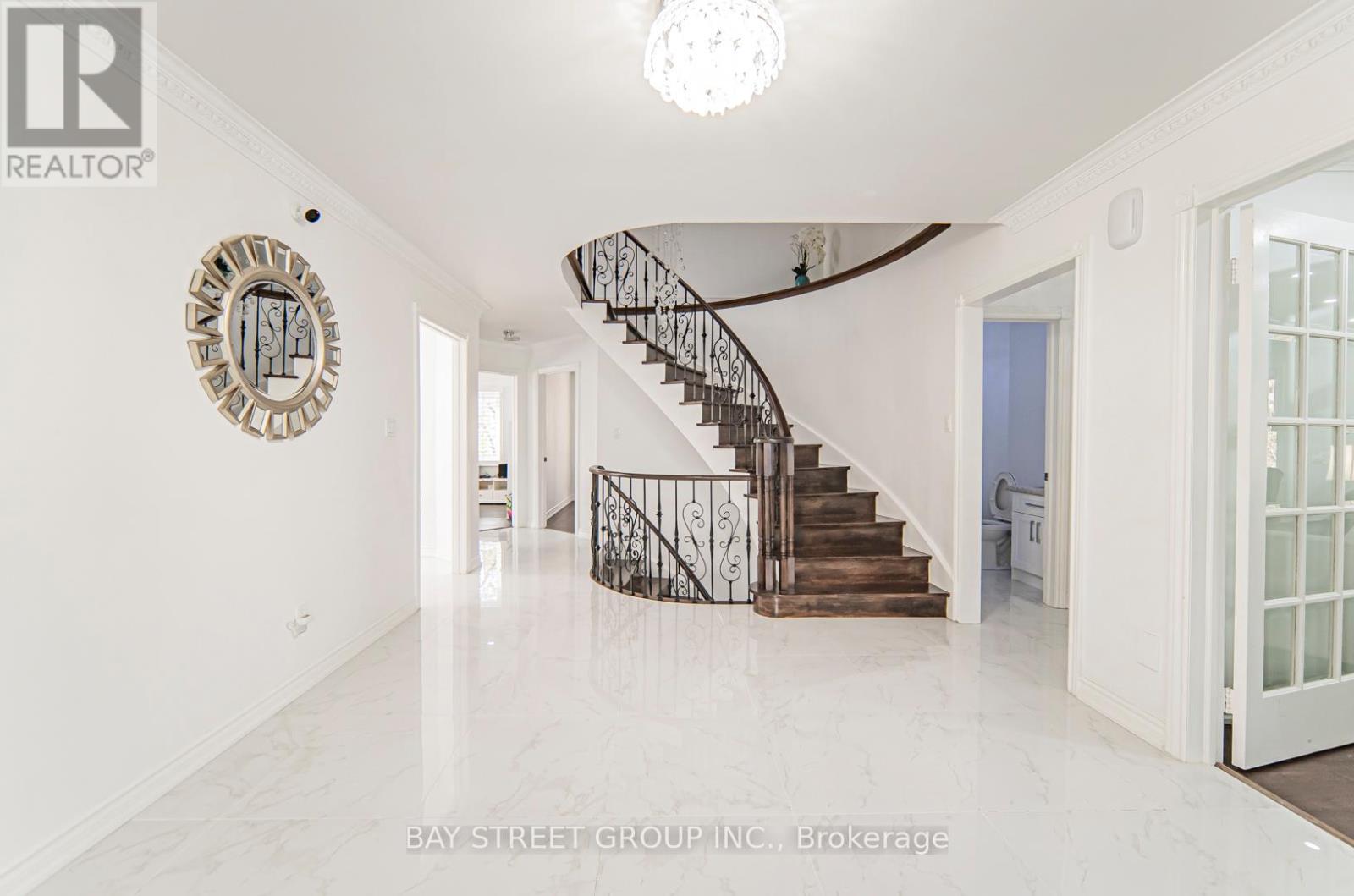 Property at 39 ALEXANDRA WOOD image 3