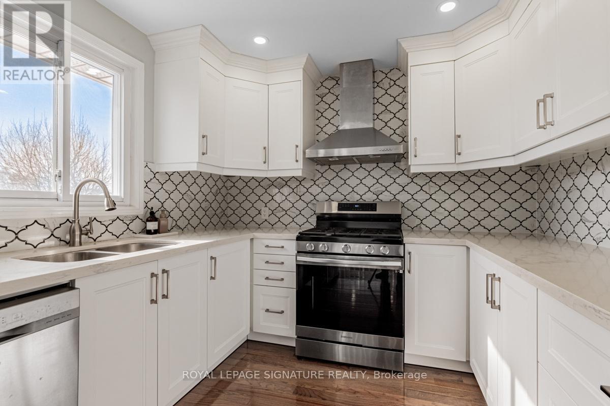 109 Imperial Crescent, Bradford West Gwillimbury, Ontario  L3Z 2N6 - Photo 13 - N12127649