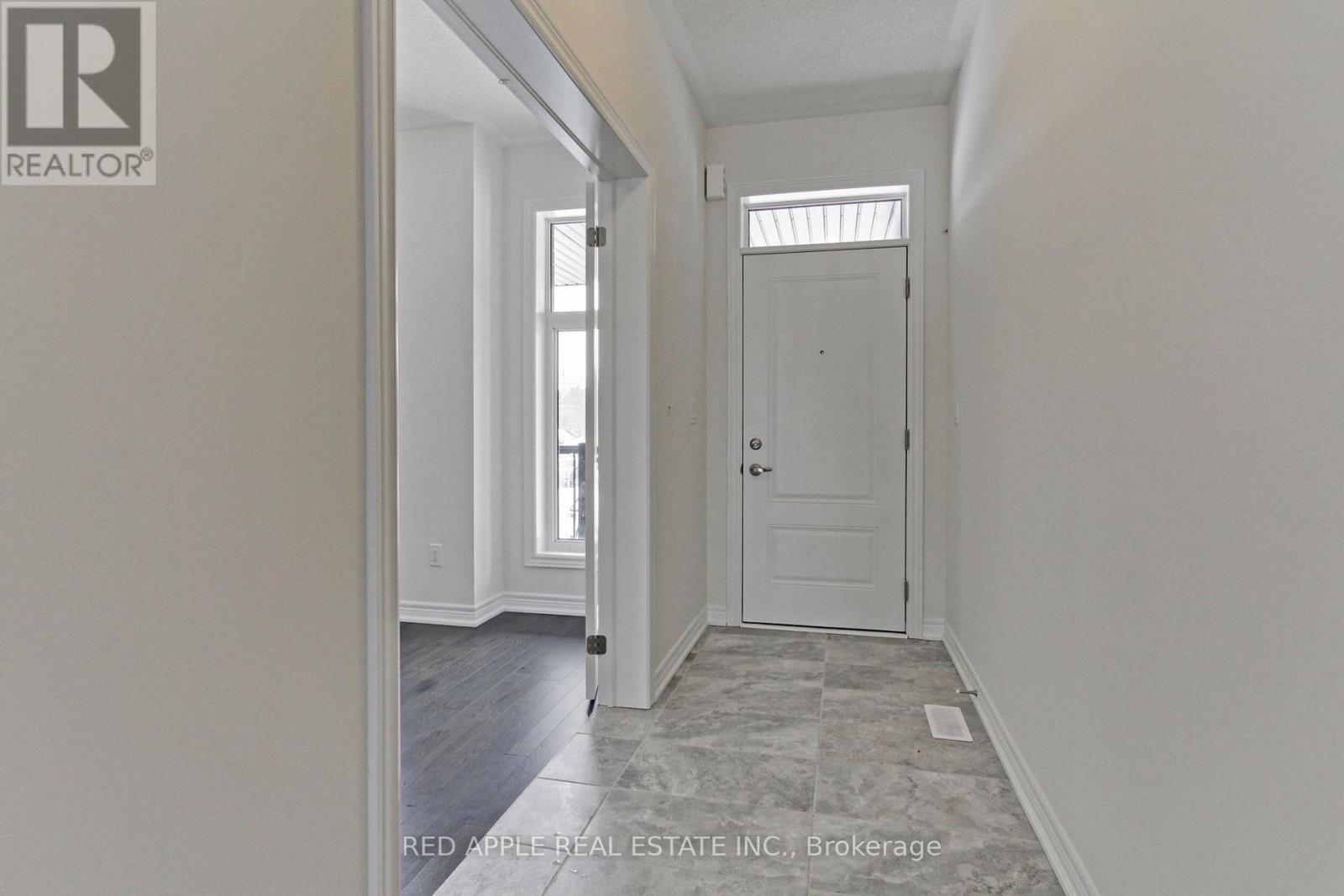 Property at 1519 DAVIS LOOP CIRCLE image 2