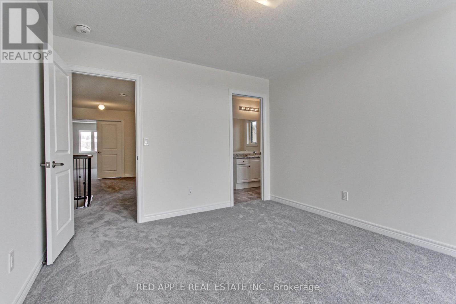 1519 Davis Loop Circle, Innisfil, Ontario  L0L 1W0 - Photo 33 - N12127718