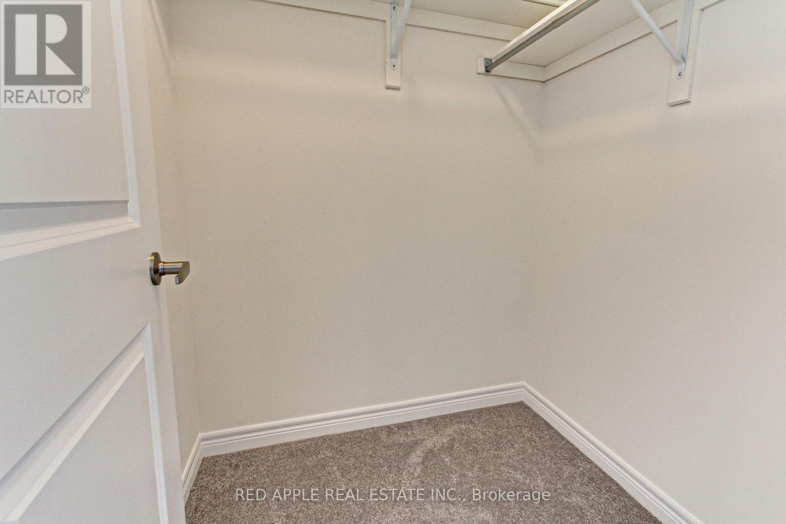 1519 Davis Loop Circle, Innisfil, Ontario  L0L 1W0 - Photo 43 - N12127718