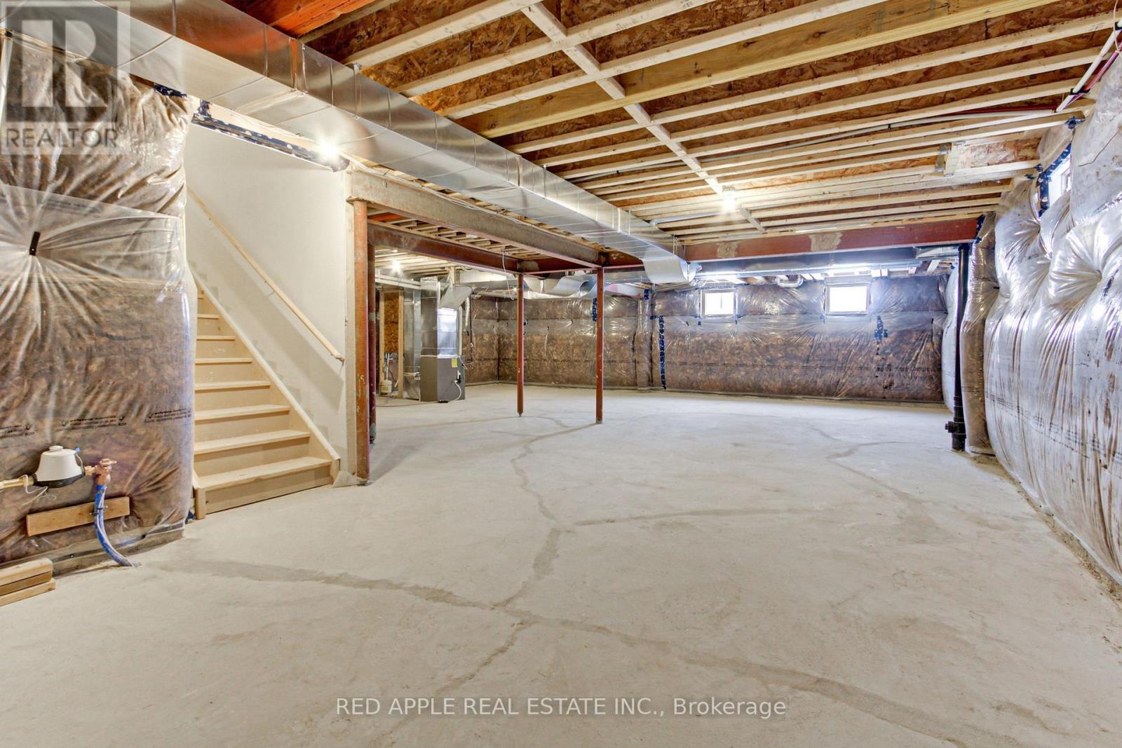 1519 Davis Loop Circle, Innisfil, Ontario  L0L 1W0 - Photo 48 - N12127718