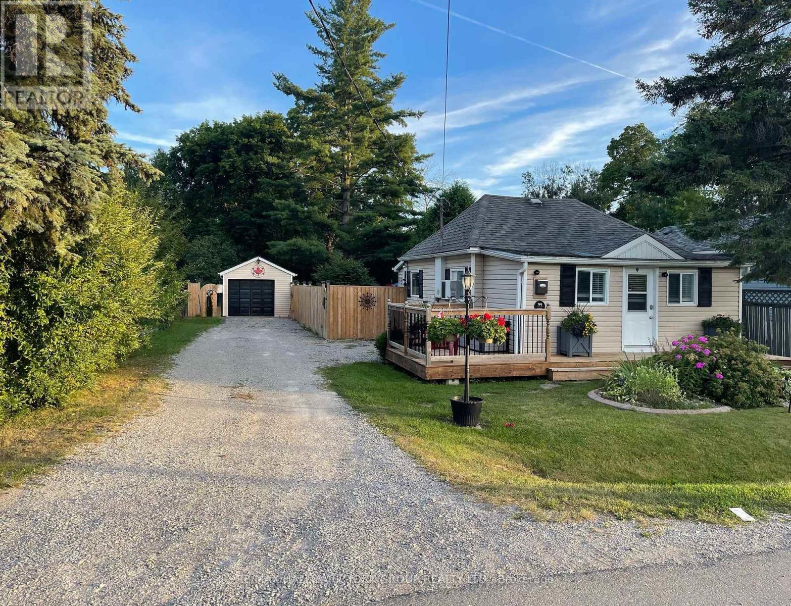 247 Shorecrest Road, Georgina, Ontario  L4P 1J3 - Photo 26 - N12127730