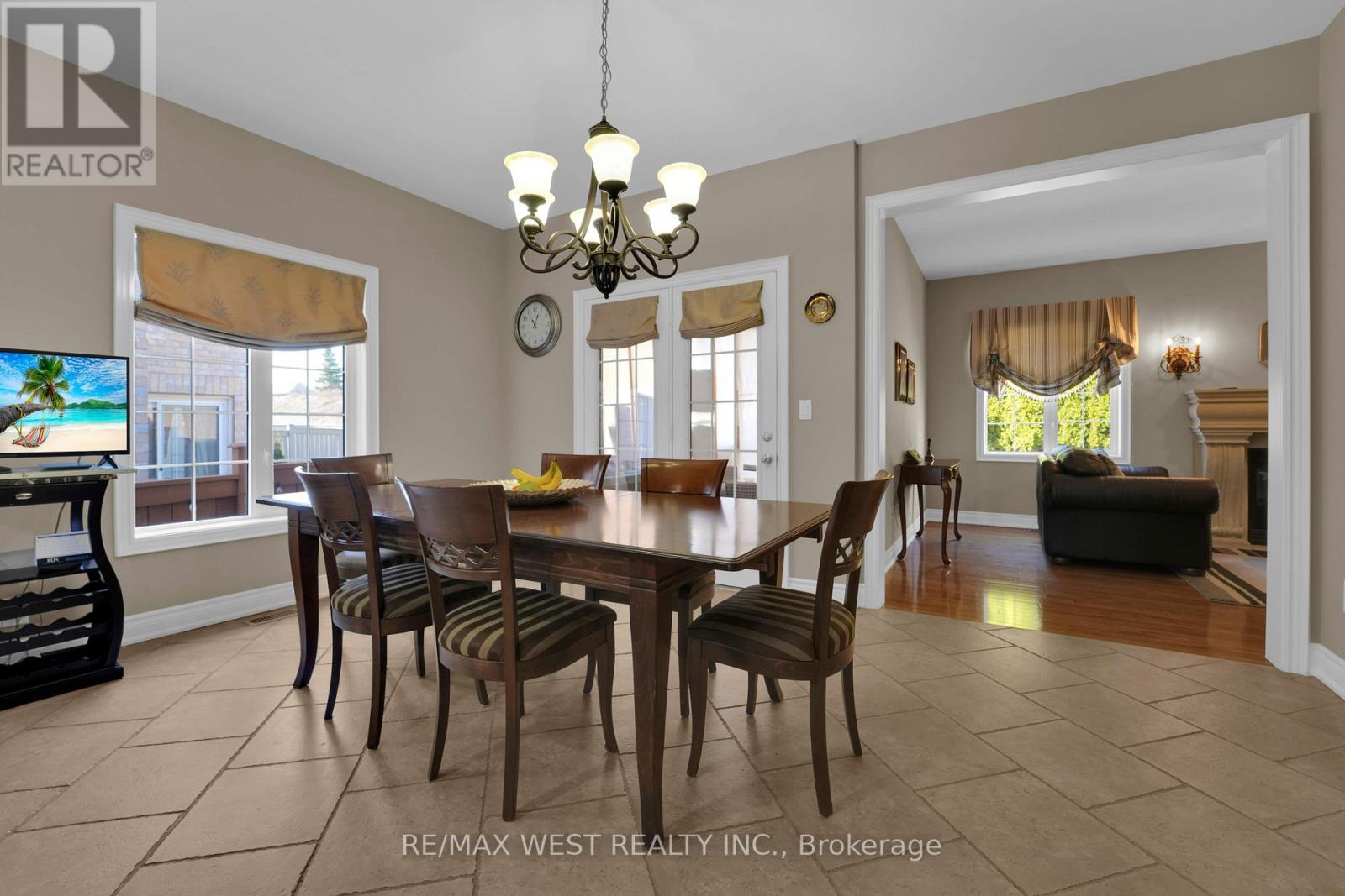 216 Sir Sanford Fleming Way, Vaughan, Ontario  L6A 0P3 - Photo 11 - N12127803