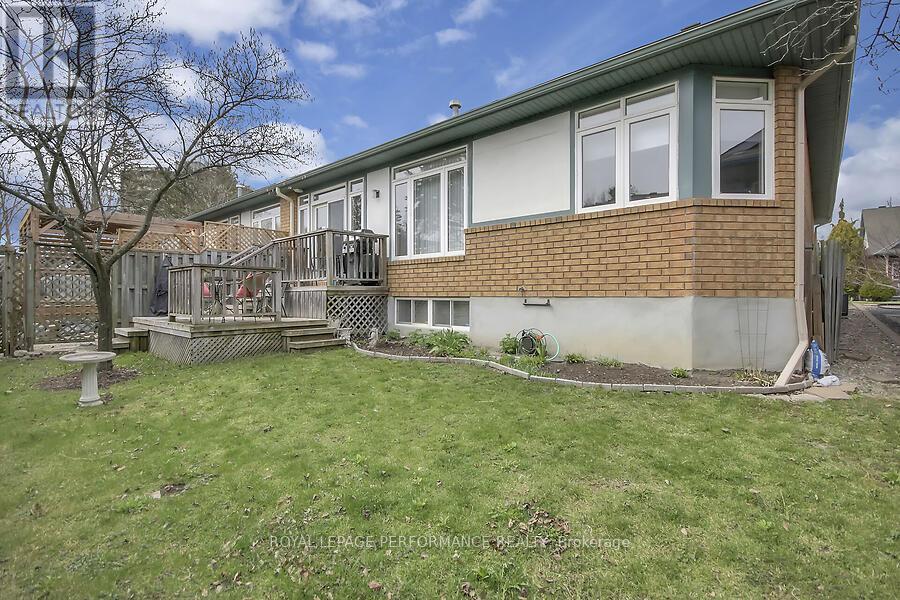 6 Briardale Crescent, Ottawa, Ontario  K2E 1C2 - Photo 48 - X12121005
