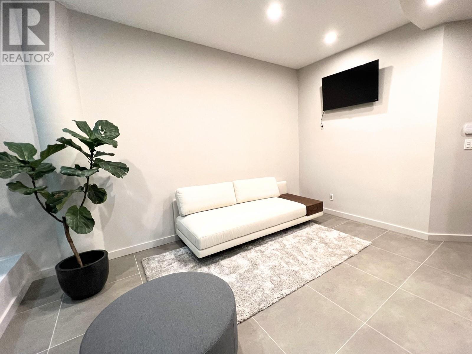160 5890 No.3 Road, Richmond, British Columbia  V6X 3P6 - Photo 5 - C8068861